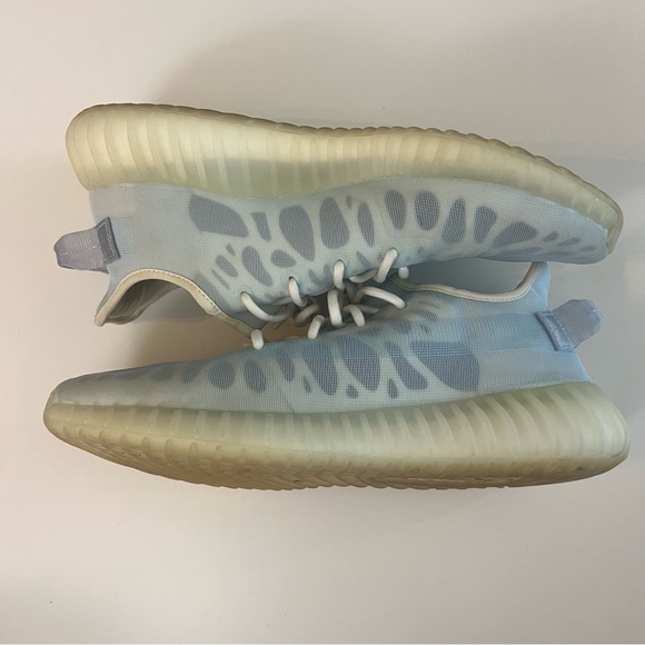 Yeezy Mono Ice